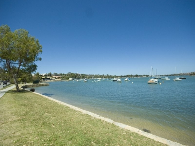 1/47 Foss Street, Bicton WA 6157