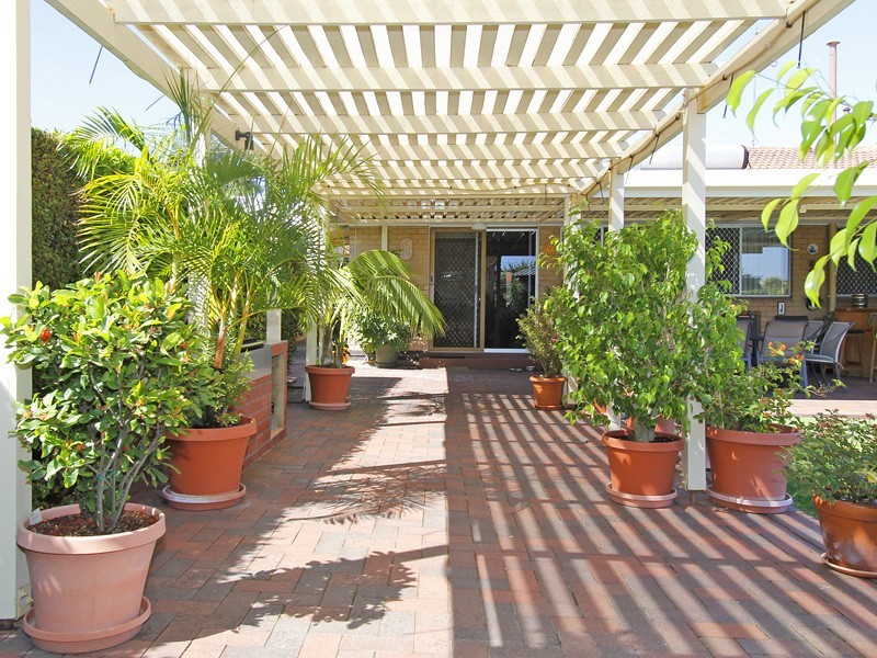 141 Kitchener Road, Alfred Cove WA 6154