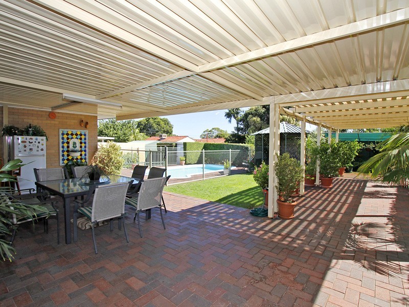 141 Kitchener Road, Alfred Cove WA 6154