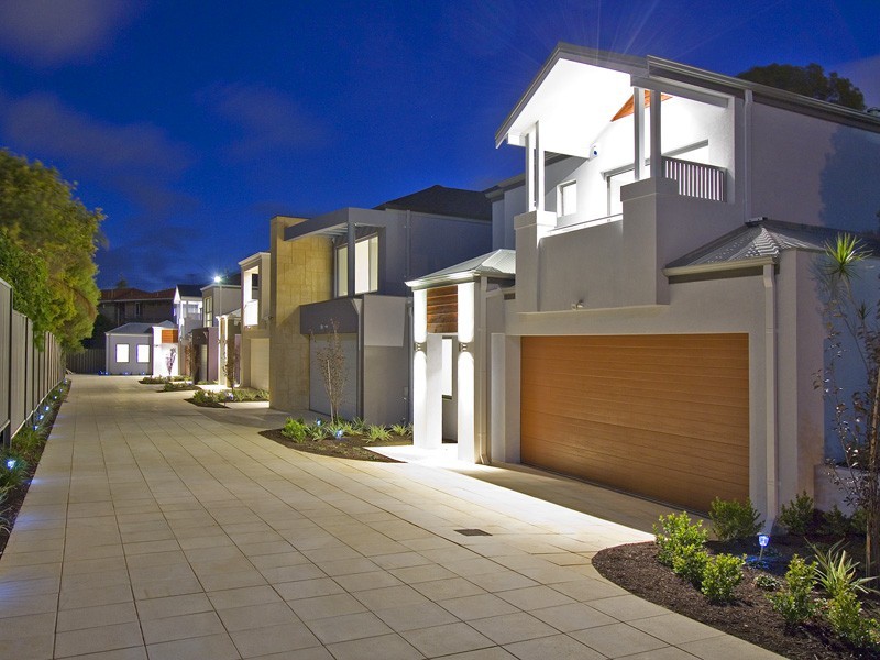 2/51 Wray Avenue, Fremantle WA 6160