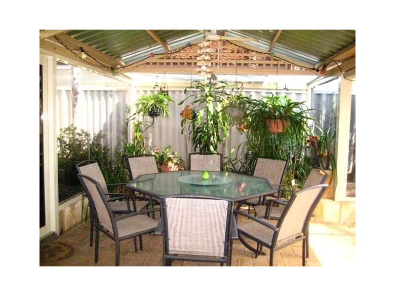 12 Marigold Place, Yangebup WA 6164