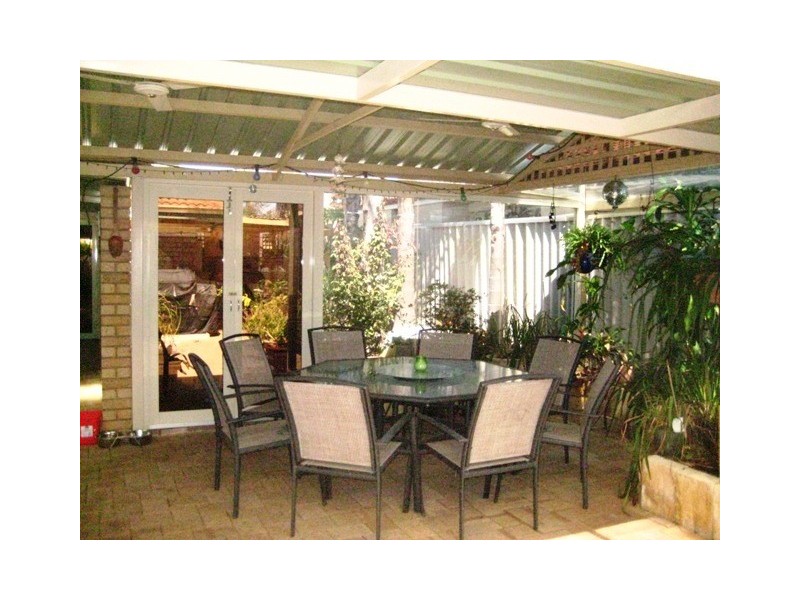 12 Marigold Place, Yangebup WA 6164