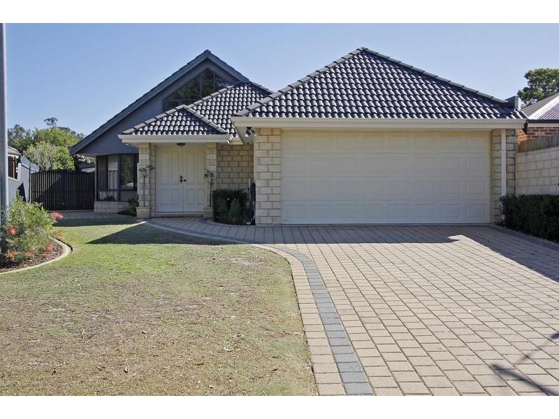 28 McLean Street, Melville WA 6156