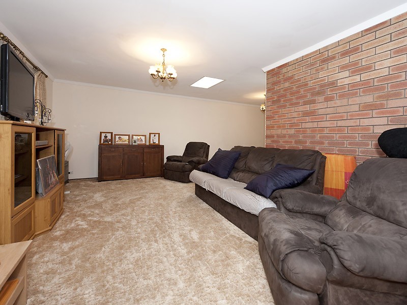3 Collinson Way, Leeming WA 6149