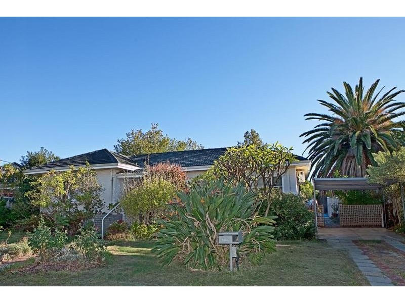 38 McLean Street, Melville WA 6156