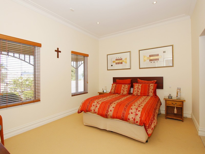 72A Jean Street, Beaconsfield WA 6162