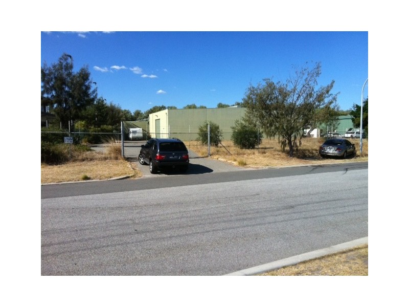 63 Bennett, Coogee WA 6166