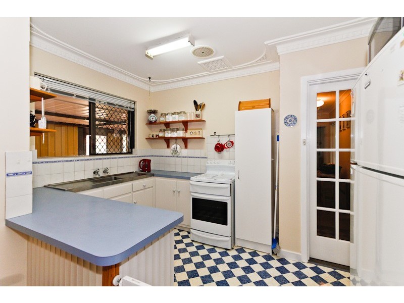 14 Mullings Way, Myaree WA 6154