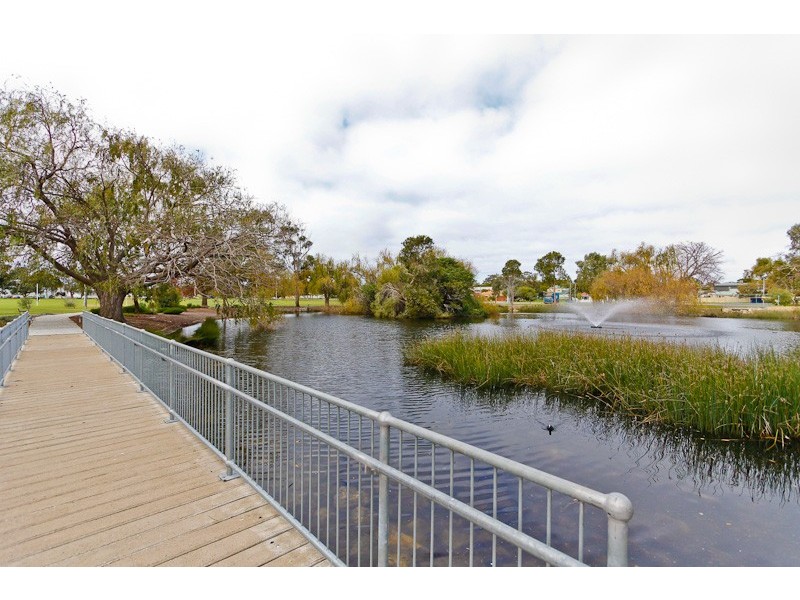 14 Mullings Way, Myaree WA 6154