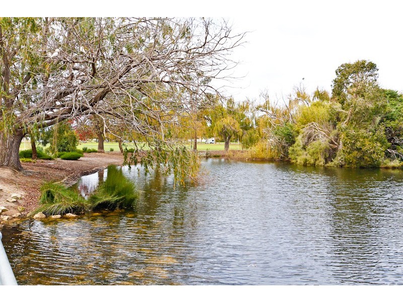 14 Mullings Way, Myaree WA 6154