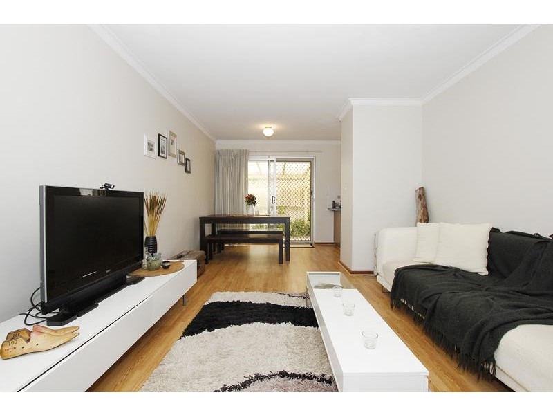 2/259 Preston Point Road, Bicton WA 6157
