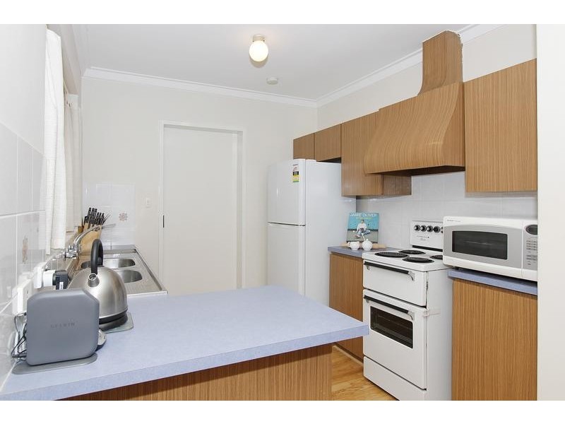2/259 Preston Point Road, Bicton WA 6157