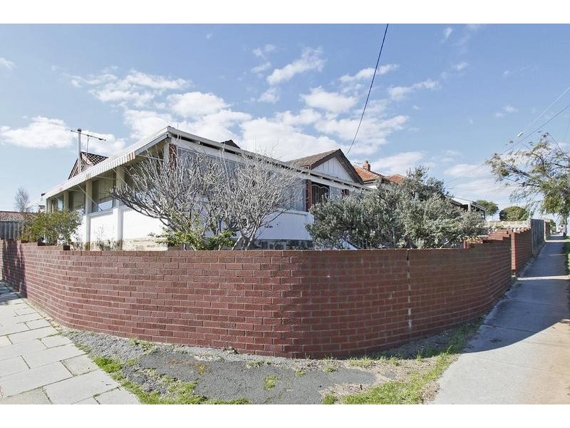 278 South Street, White Gum Valley WA 6162