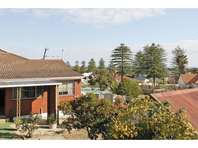 278 South Street, White Gum Valley WA 6162