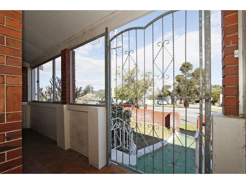 278 South Street, White Gum Valley WA 6162