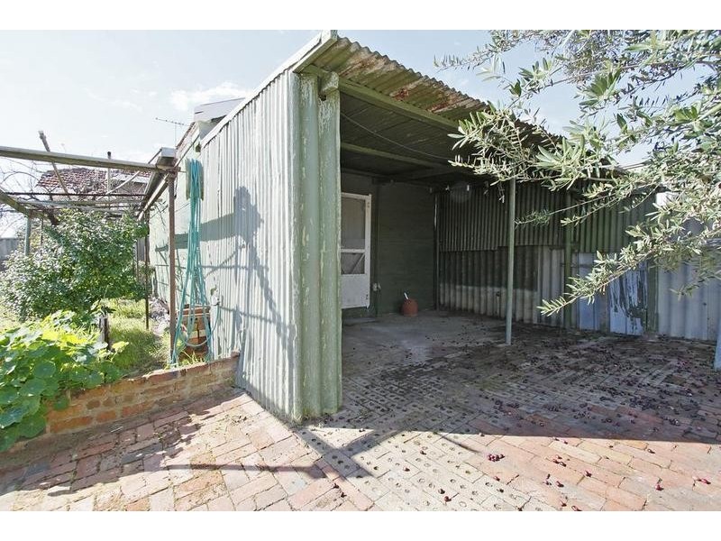 278 South Street, White Gum Valley WA 6162