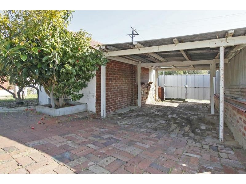 278 South Street, White Gum Valley WA 6162