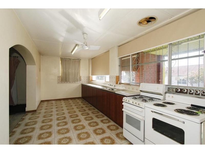 278 South Street, White Gum Valley WA 6162