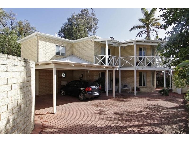 95A Point Walter Road, Bicton WA 6157