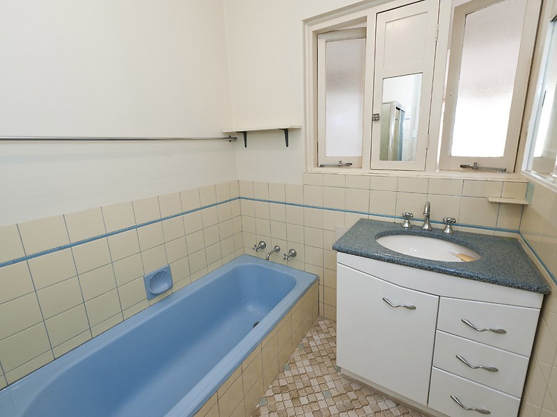 99 Rome Road, Melville WA 6156