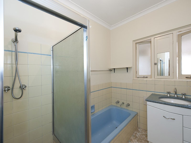 99 Rome Road, Melville WA 6156