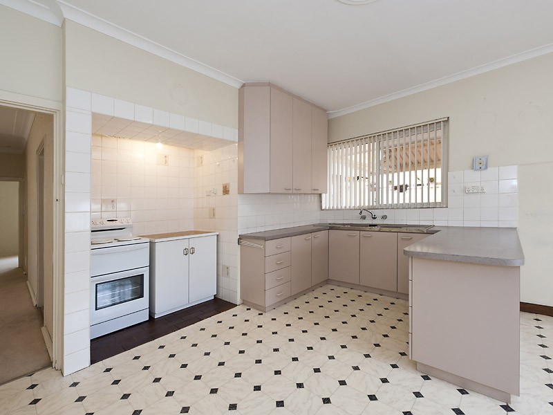 99 Rome Road, Melville WA 6156