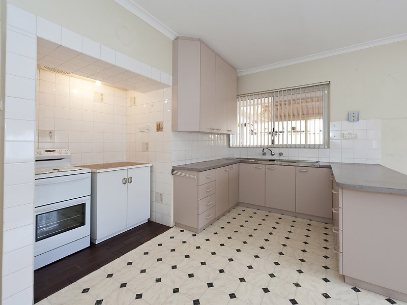 99 Rome Road, Melville WA 6156