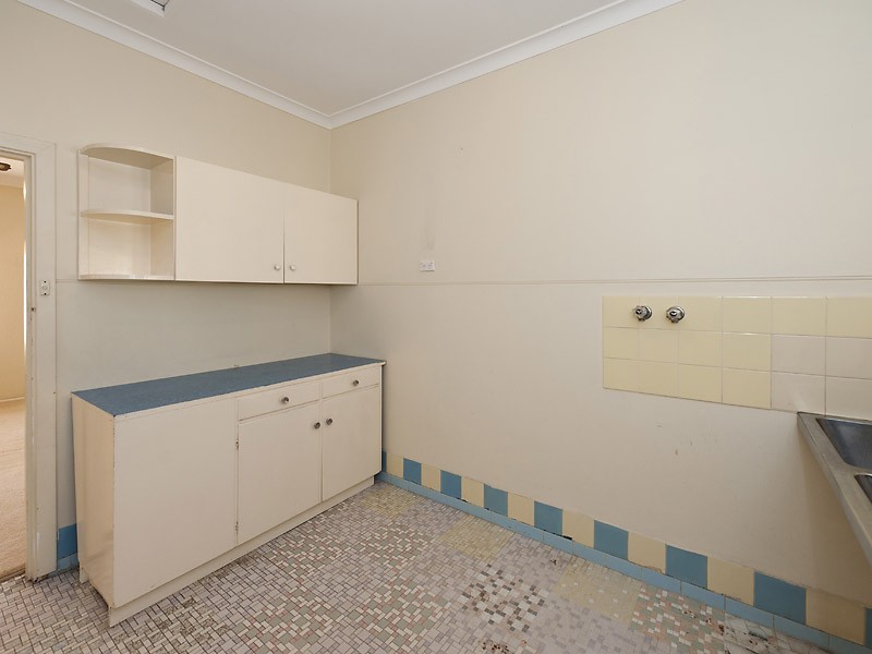 99 Rome Road, Melville WA 6156