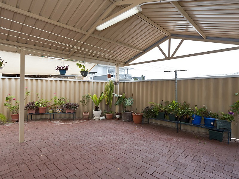 99 Rome Road, Melville WA 6156