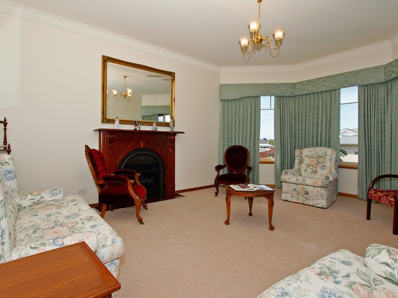 5 Linton Road, Attadale WA 6156