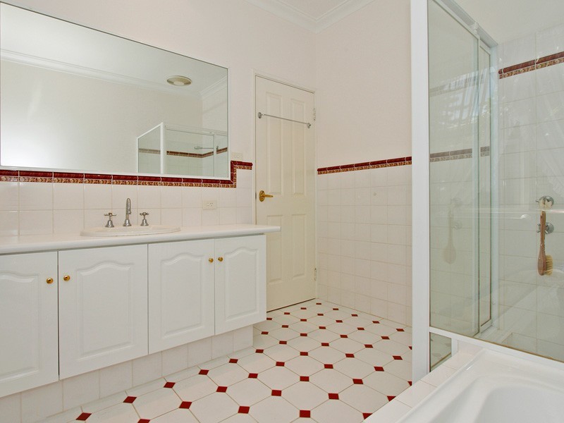 5 Linton Road, Attadale WA 6156