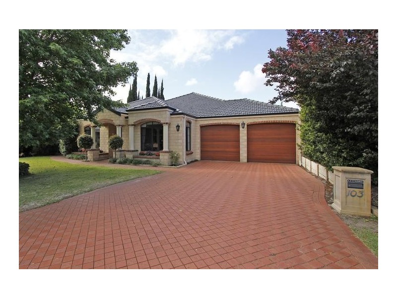 103 Peterborough Circle, North Lake WA 6163