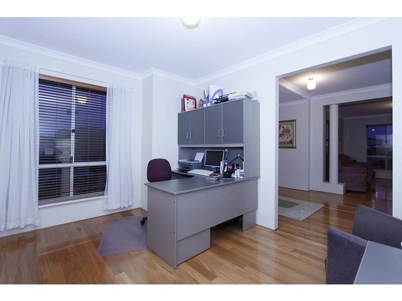 21 Olding Street, Melville WA 6156