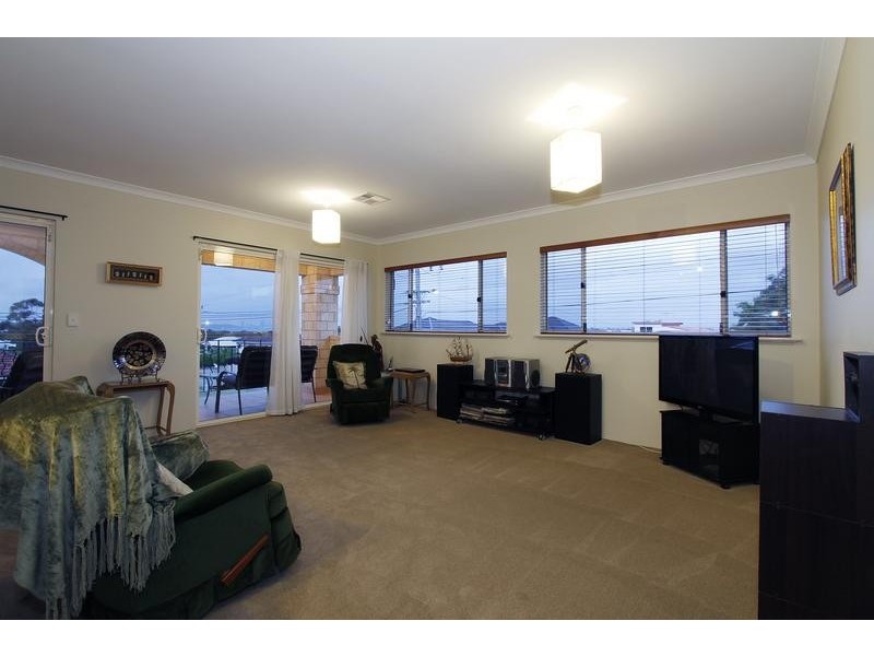 21 Olding Street, Melville WA 6156