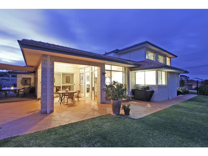 21 Olding Street, Melville WA 6156