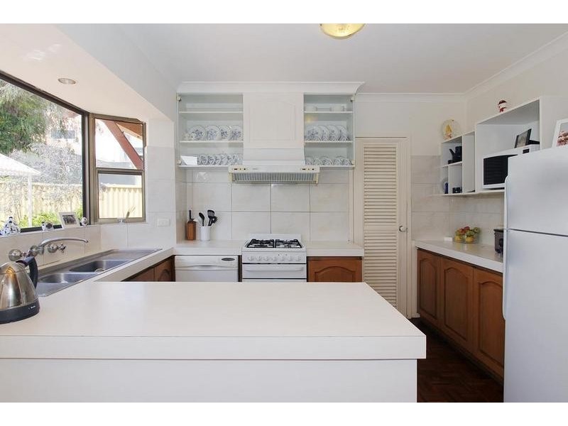 9 Crewe Street, Bicton WA 6157