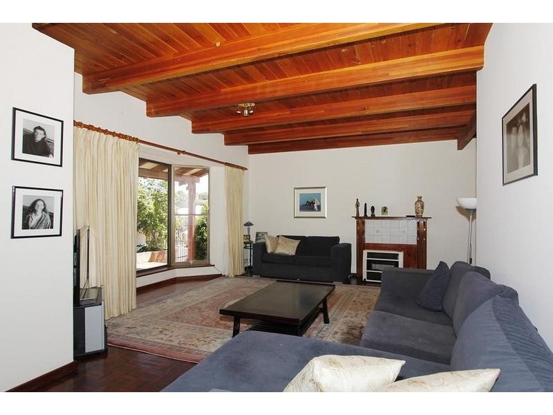 9 Crewe Street, Bicton WA 6157