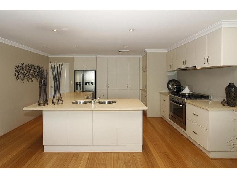 24B Windfield Road, Melville WA 6156