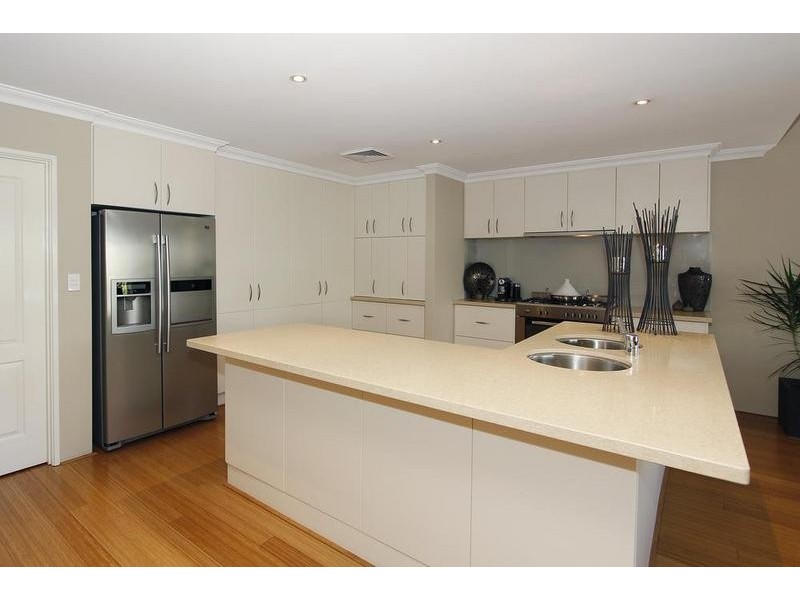 24B Windfield Road, Melville WA 6156