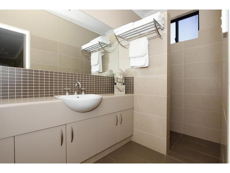 24B Windfield Road, Melville WA 6156