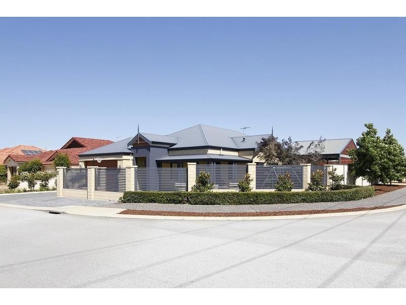 28 Peterborough Circle, North Lake WA 6163