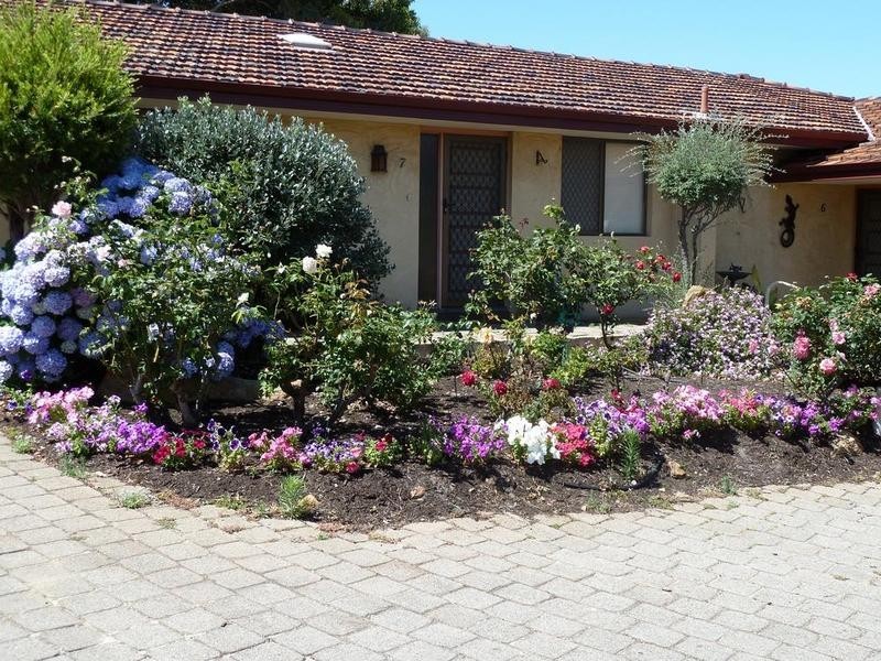 7/5 Kitchener Road, Melville WA 6156