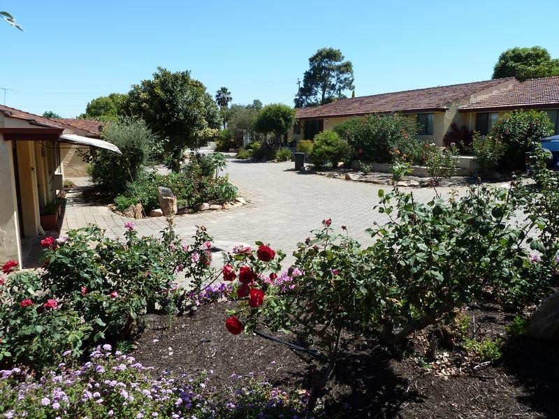 7/5 Kitchener Road, Melville WA 6156