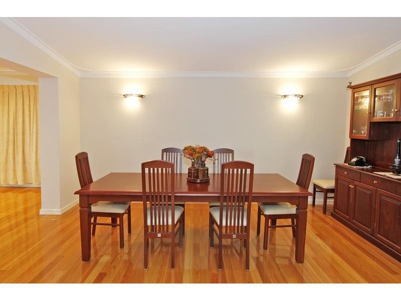 5 Potts Street, Melville WA 6156