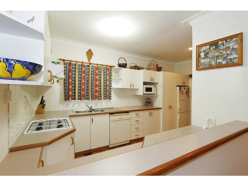 5 Potts Street, Melville WA 6156