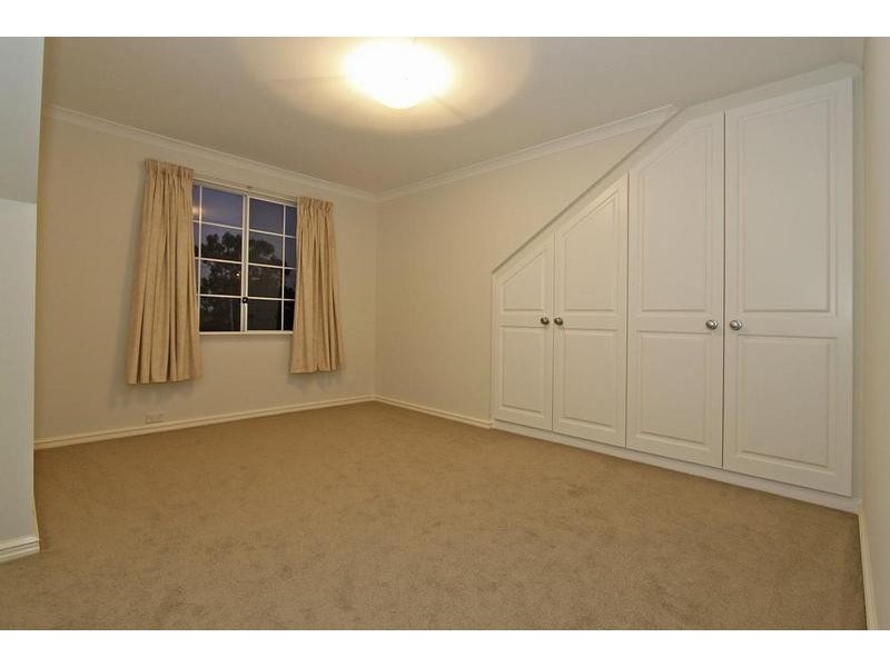 5 Potts Street, Melville WA 6156