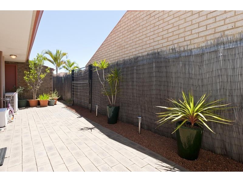 1/13 Elvira Street, Palmyra WA 6157