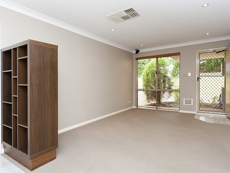 2/46 Waddell Road, Bicton WA 6157