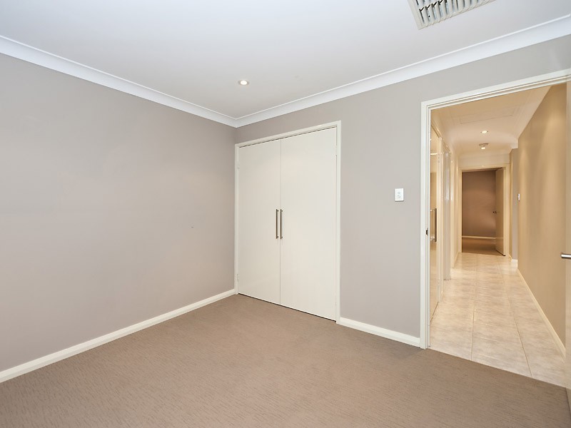 2/46 Waddell Road, Bicton WA 6157