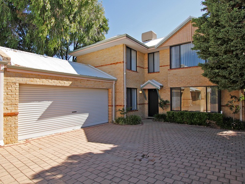 3/12 Lentona Road, Attadale WA 6156
